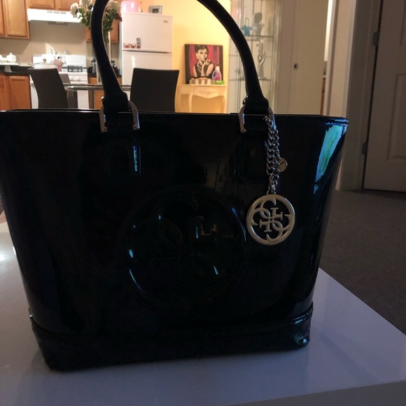 GUESS PURSE - Picture 2 of 7